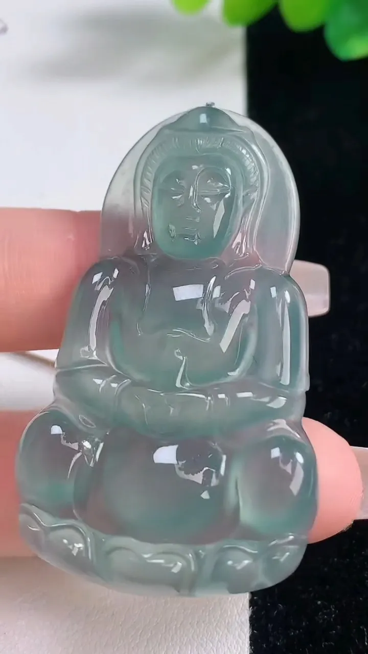 天然A货翡翠冰种蓝水观音菩萨吊坠，尺寸52-31.3-5.5，重量:16.19g
12月11日