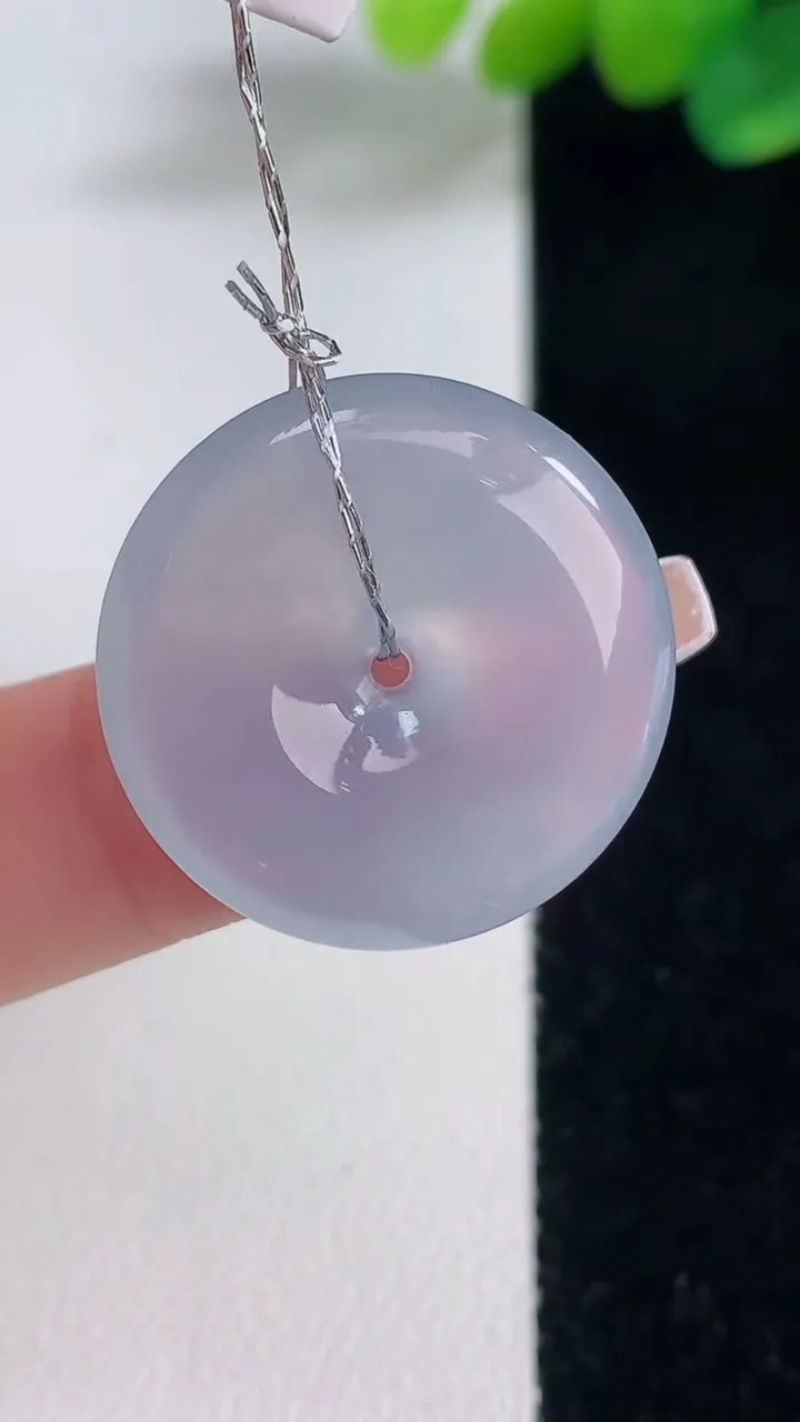 天然A货翡翠种紫罗兰平安扣吊坠，尺寸23.7-5，重量:6.01g
12月11日