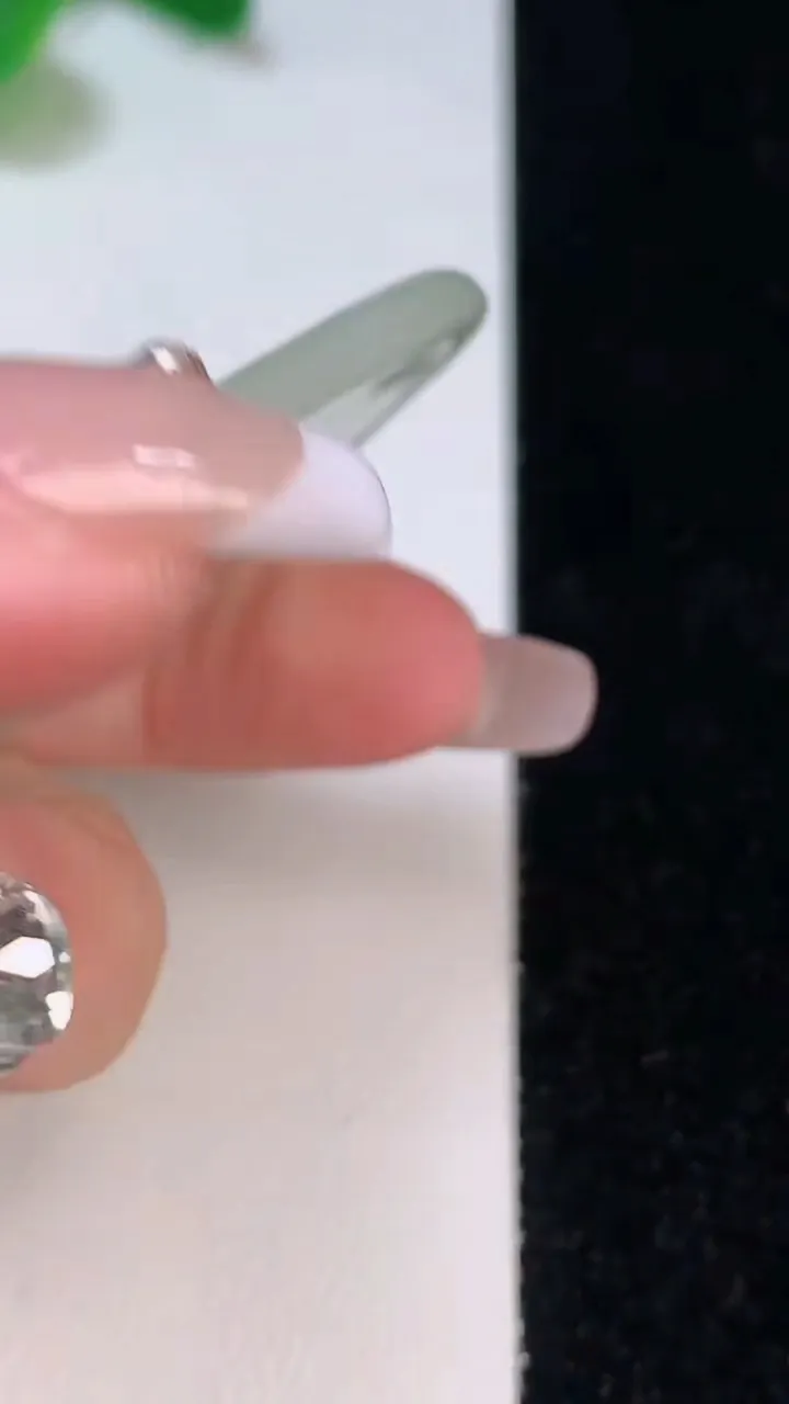 天然A货翡翠普贤菩萨吊坠，尺寸58-43-6，重:27.16g
12月11日