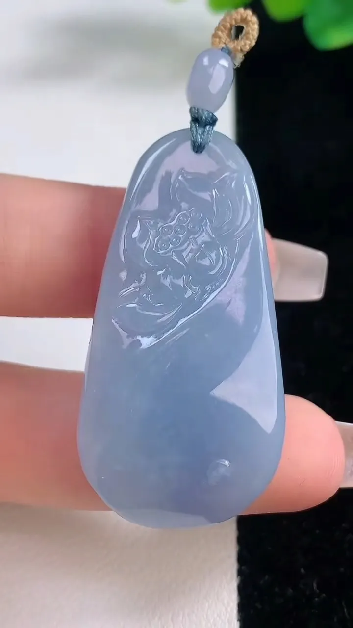 天然A货翡翠紫罗兰和和美美 荷花吊坠，尺寸43-21.5-10.4，重量:18.50g
12月11日