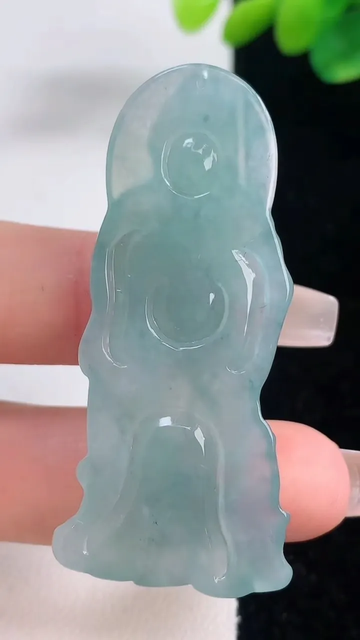 天然A货翡翠关公吊坠，尺寸54-19.8-5.8，重量:13.91g
12月11日