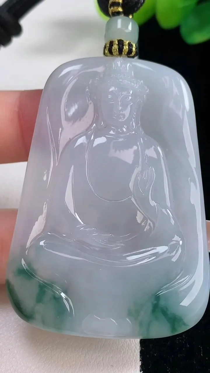 天然A货翡翠飘花观音菩萨吊坠，尺寸57.5-40.7-6，重量:36.62g
12月11日