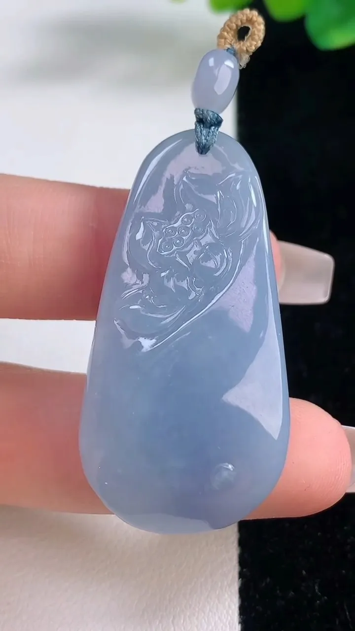 天然A货翡翠紫罗兰和和美美 荷花吊坠，尺寸43-21.5-10.4，重量:18.50g
12月11日