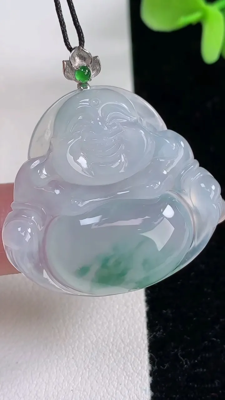 天然A货翡翠种飘花佛公吊坠，尺寸31-33.4-5.3，重量:9.60g
12月12日
