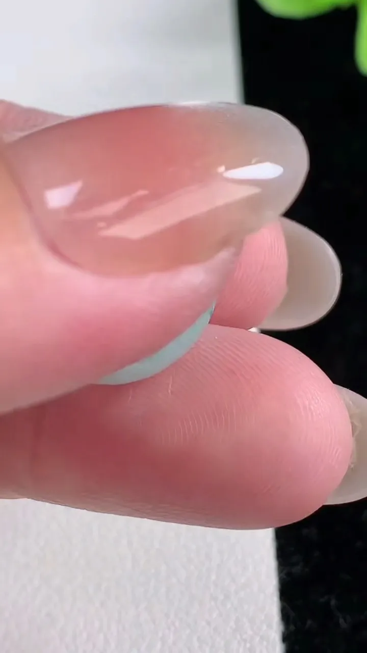 天然A货翡翠路路通吊坠，尺寸16-10.8，重量:8.26g
12月12日