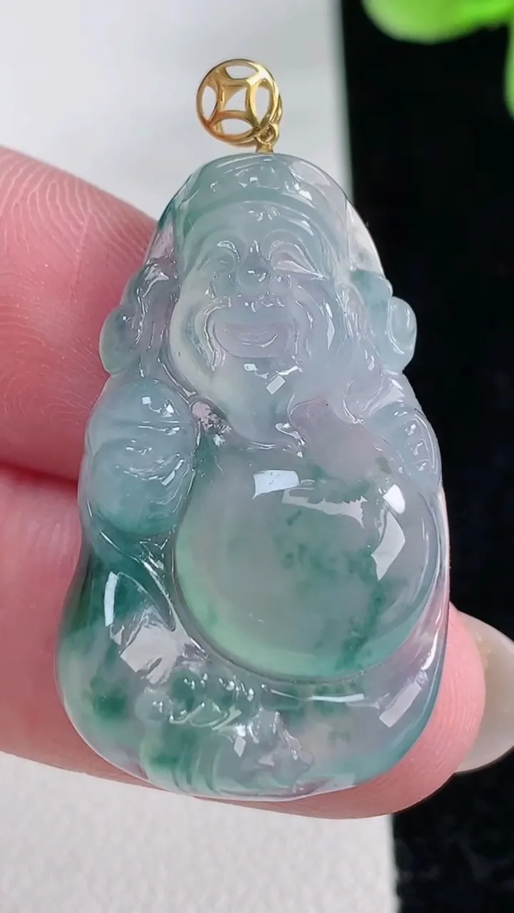 天然A货翡翠种飘花财神爷吊坠，尺寸33-20.7-5.4，重量:6.65g
12月12日