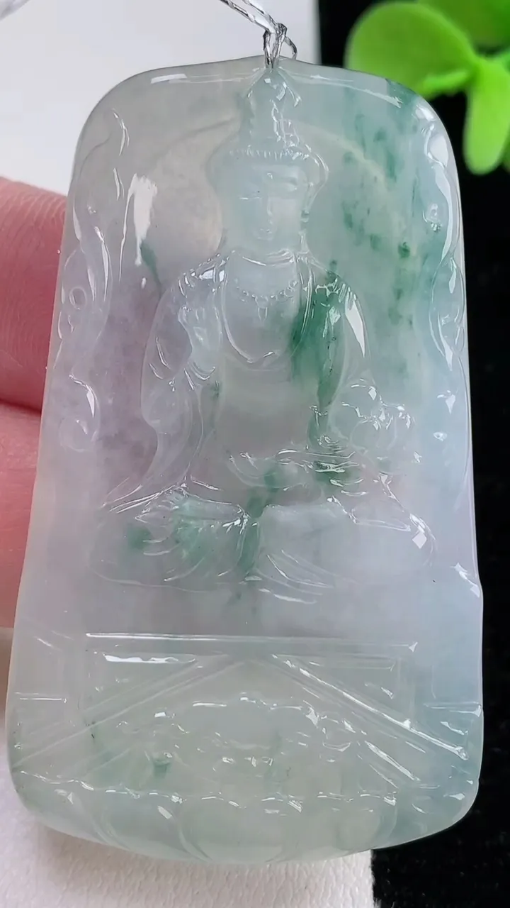 天然A货翡翠冰种飘花文殊菩萨吊坠，尺寸58.7-35.2-5，重量:35.52g
12月12日