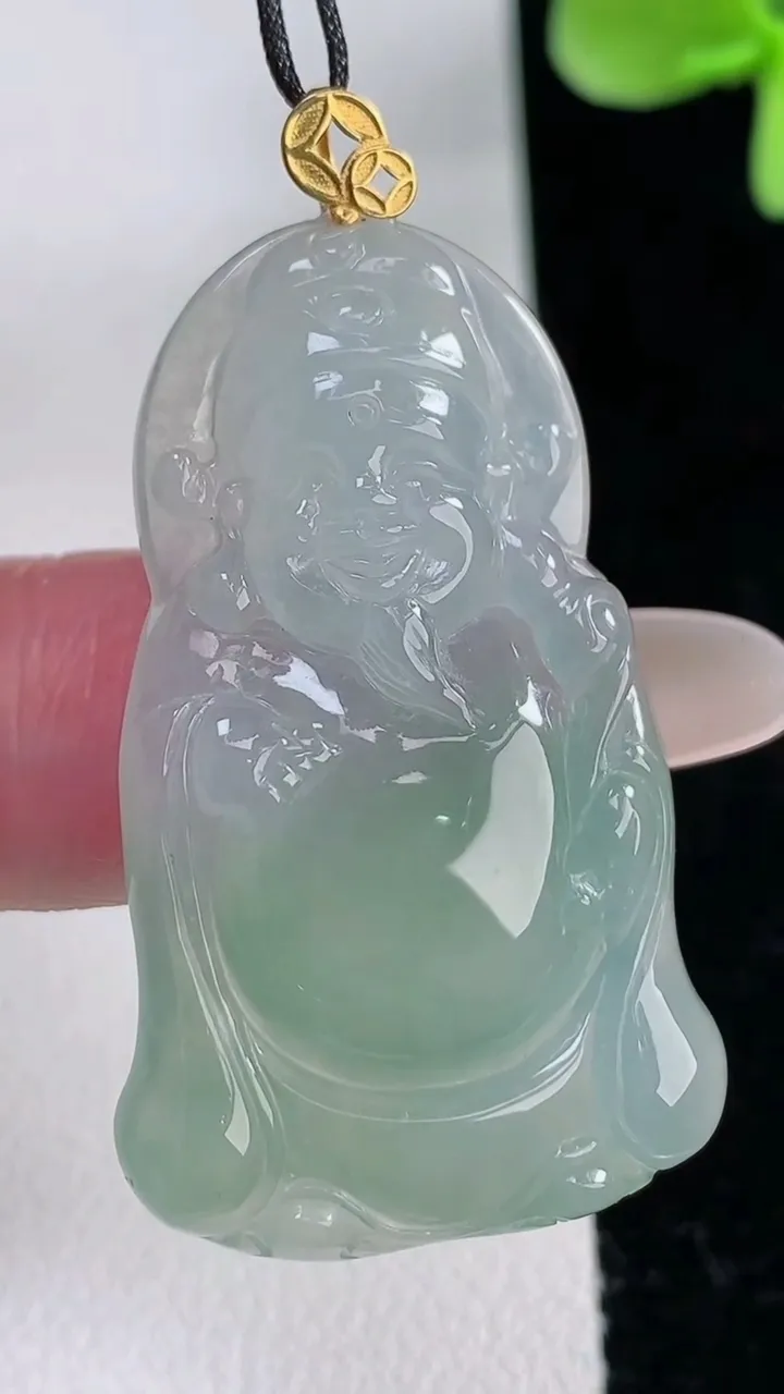 天然A货翡翠财神爷吊坠，尺寸39.5-23.7-5.3，重量:10.22g
12月12日