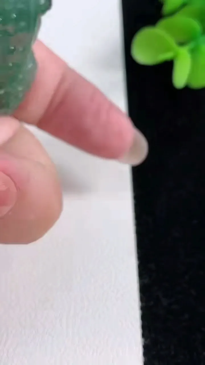 天然A货翡翠复古龙牌吊坠，尺寸50.4-57.7-5.7，重量:24.62g
12月12日