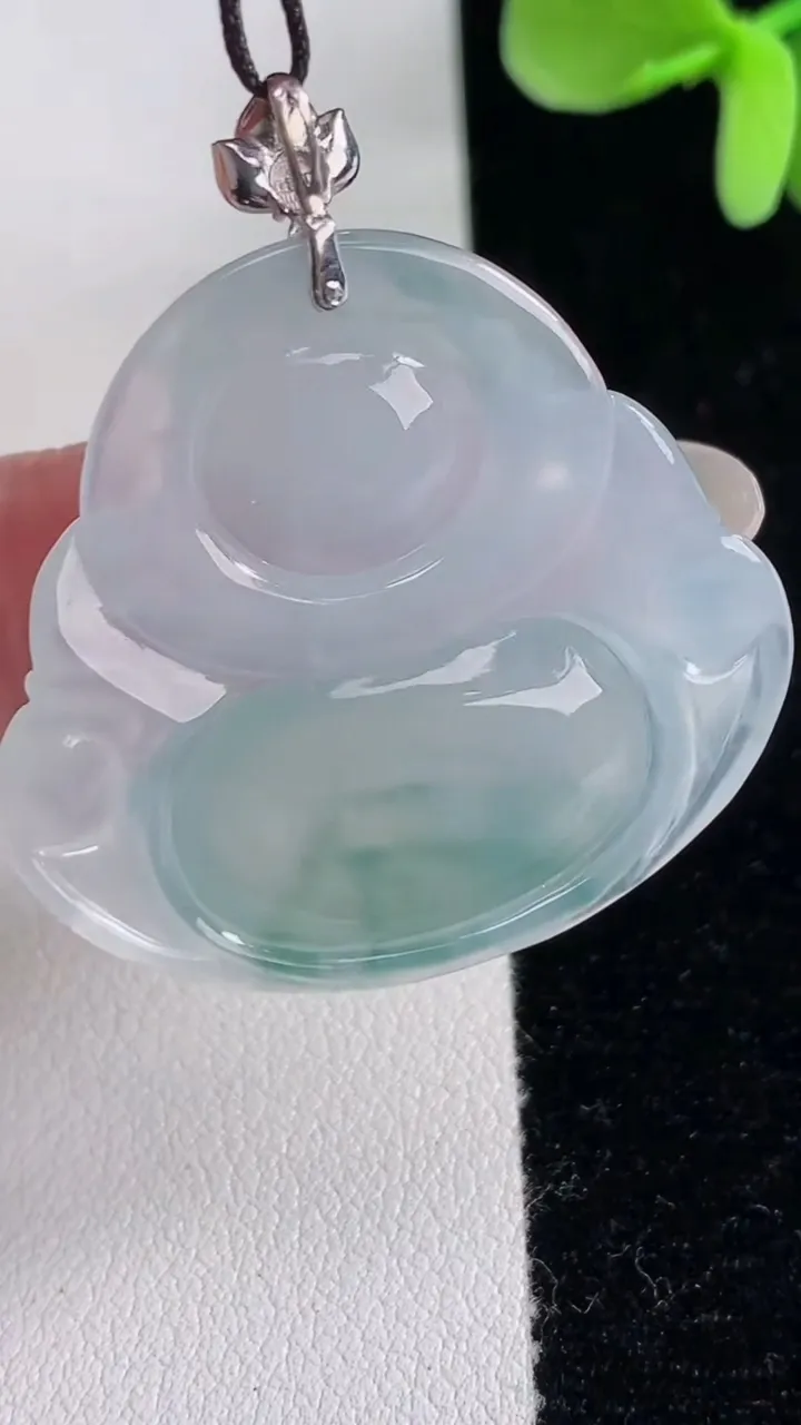 天然A货翡翠种飘花佛公吊坠，尺寸31-33.4-5.3，重量:9.60g
12月12日