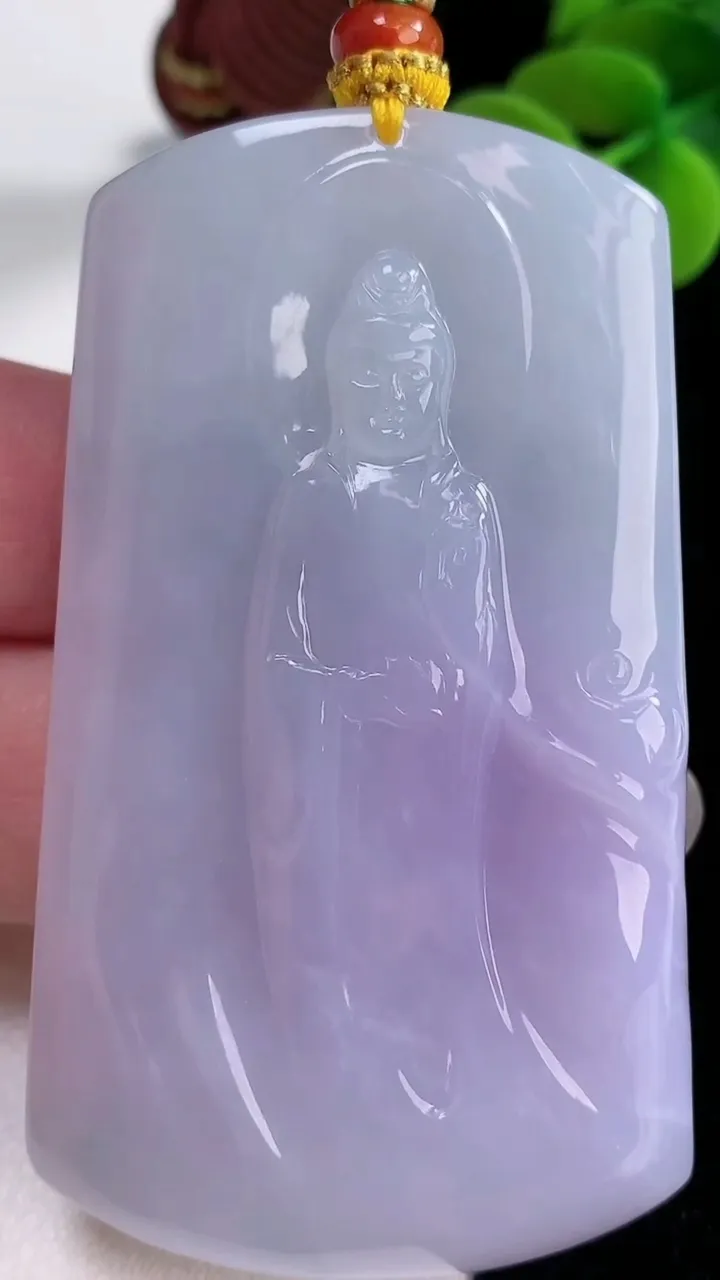 天然A货翡翠紫罗兰观音菩萨吊坠，尺寸66.8-39-8.7，重量:66.72g
12月12日