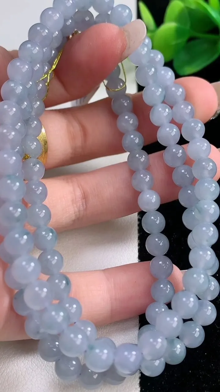 天然A货翡翠紫罗兰圆珠项链，尺寸5.8-108颗，重量:26.00g
12月12日