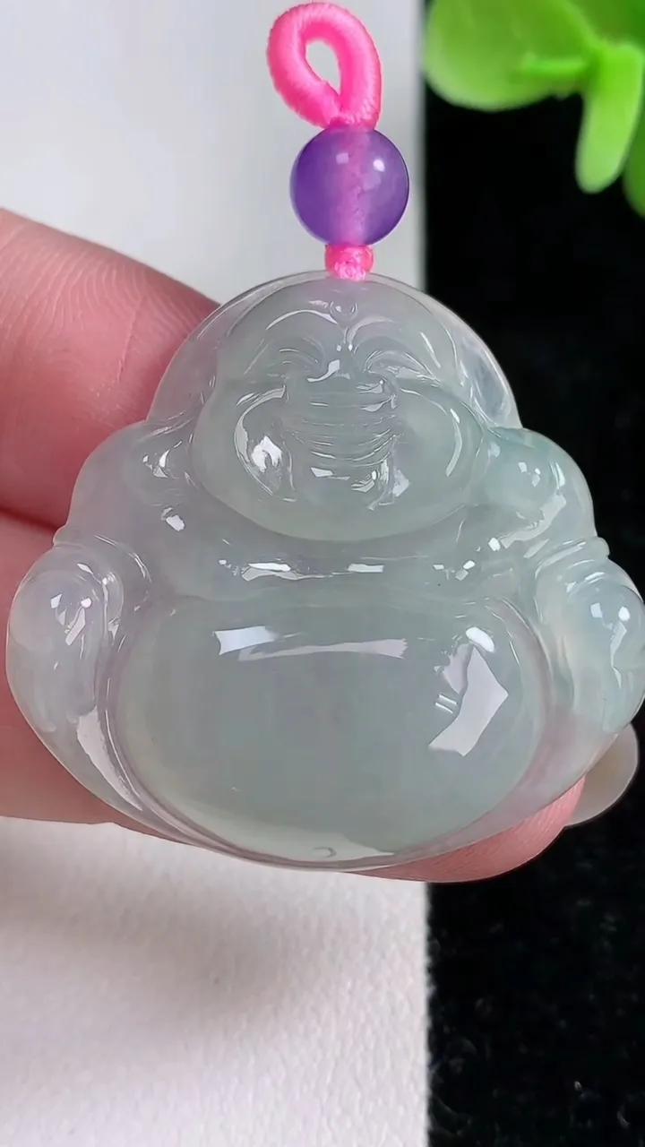 天然A货翡翠佛公吊坠，尺寸32.4-34.7-5.6，重量:10.41g
12月13日