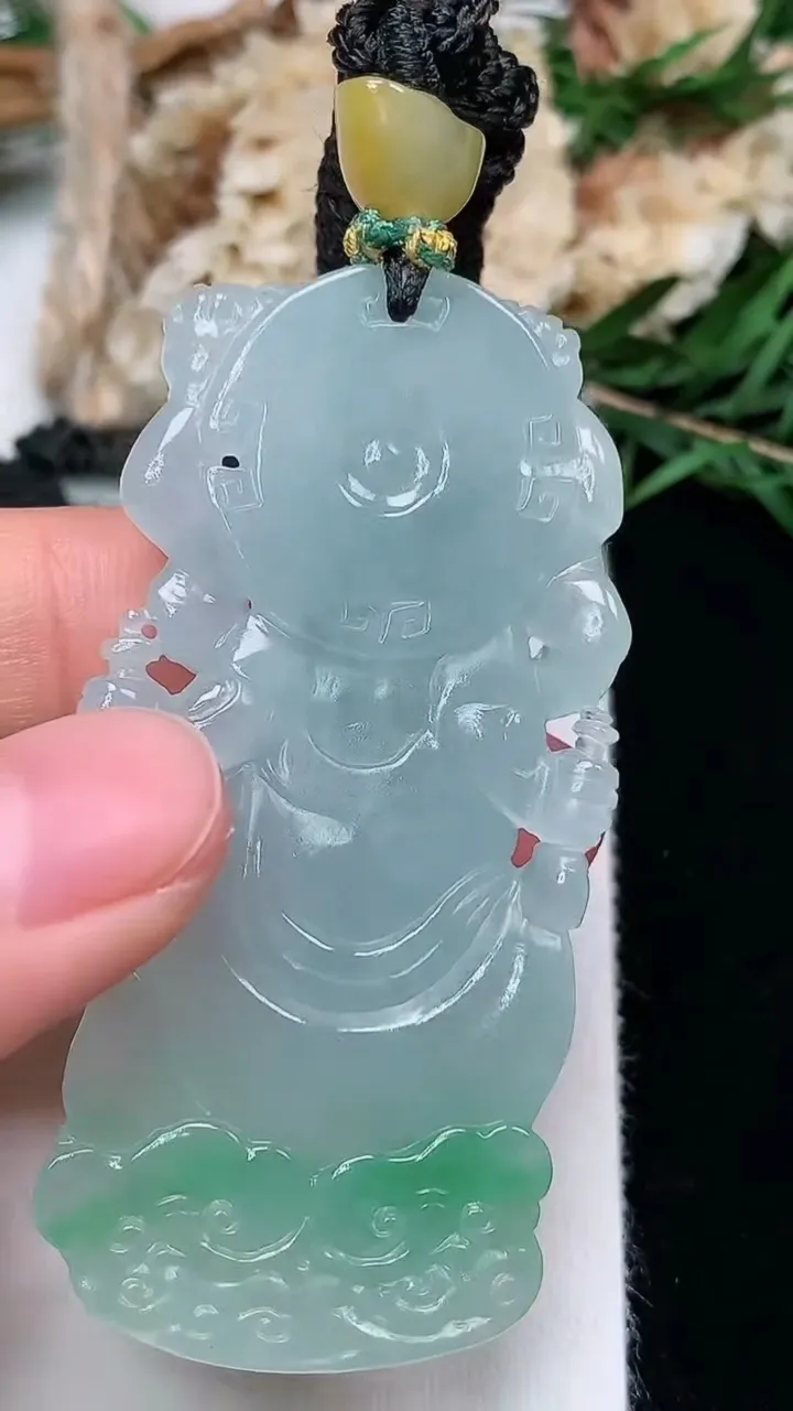 天然A货翡翠不动明王吊坠，尺寸58.3-26.2-10.5，重量:32.57g
12月13日