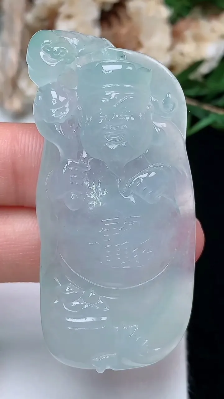 天然A货翡翠白冰财神爷吊坠，尺寸50.9-24.7-7.7，重量:19.91g
12月13日
