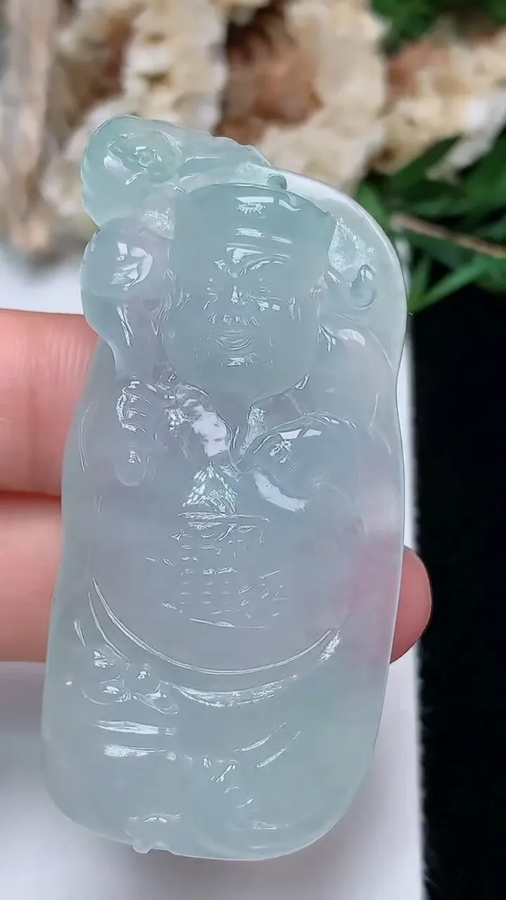 天然A货翡翠白冰财神爷吊坠，尺寸50.9-24.7-7.7，重量:19.91g
12月13日