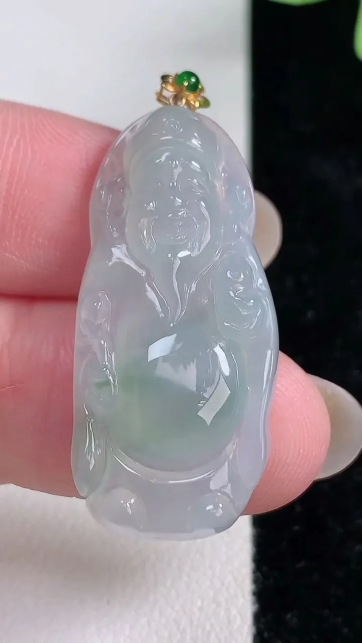 天然A货翡翠18K金飘花财神爷吊坠，尺寸34.8-16-5.6，重量:6.34g
12月13日