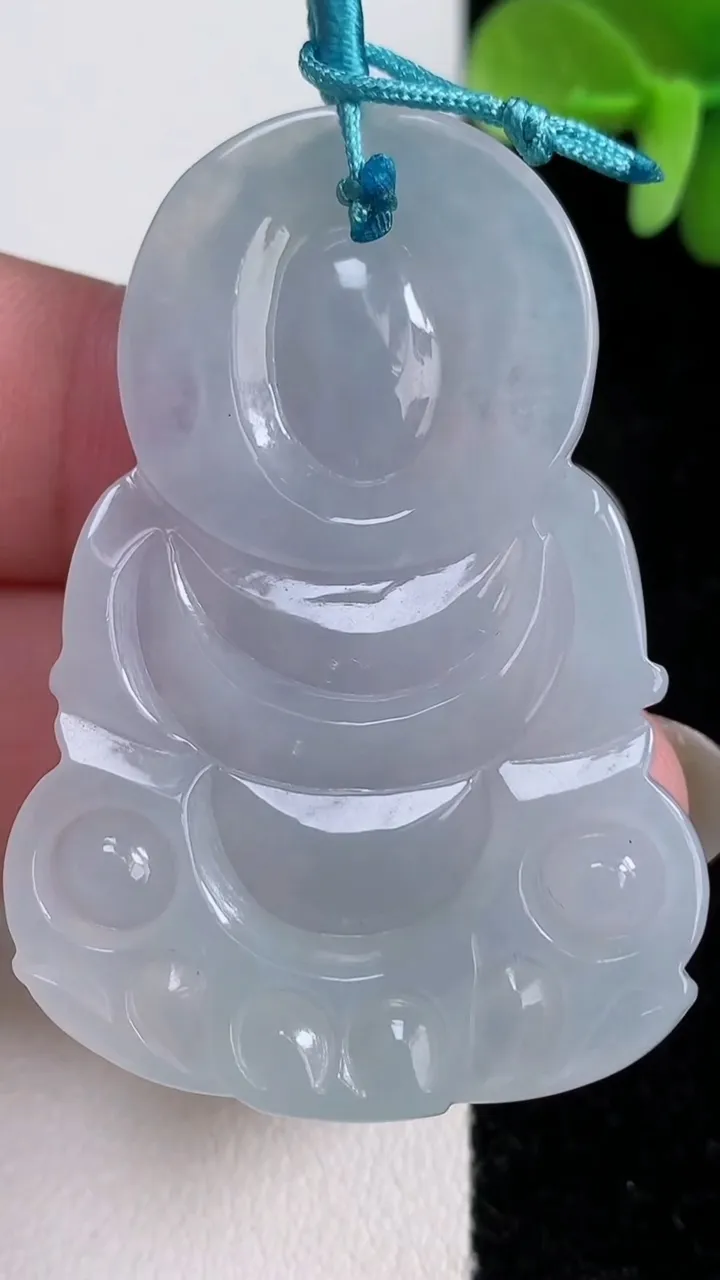 天然A货翡翠观音菩萨吊坠，尺寸49-33.8-5.5，重量:16.95g
12月13日