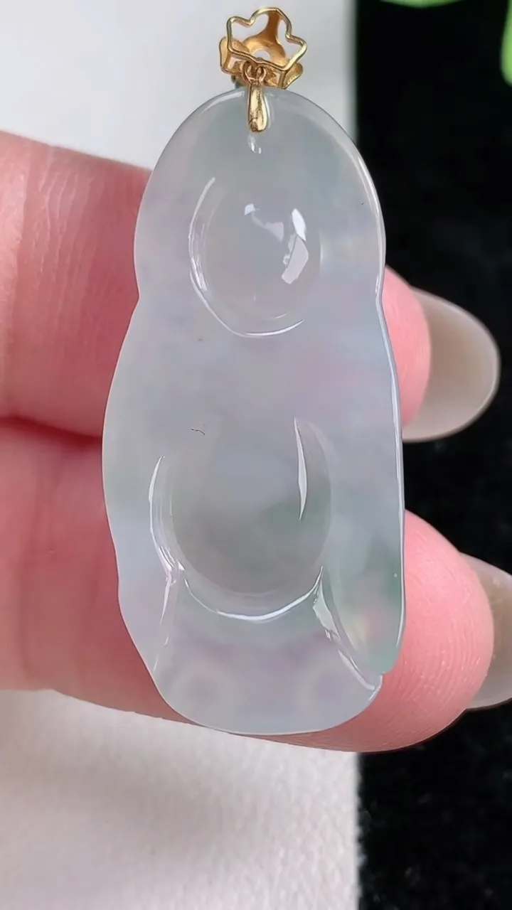 天然A货翡翠18K金飘花财神爷吊坠，尺寸34.8-16-5.6，重量:6.34g
12月13日