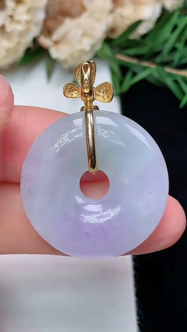 天然A货翡翠紫罗兰平安环吊坠，尺寸25-5.4，重量:8.14g
12月13日
