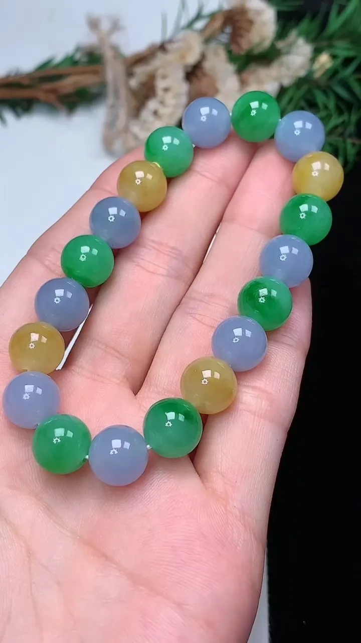 天然A货翡翠三彩圆珠手串，尺寸10-19颗，重量:33.44g12月13日
工厂直销收藏佳品,种好水