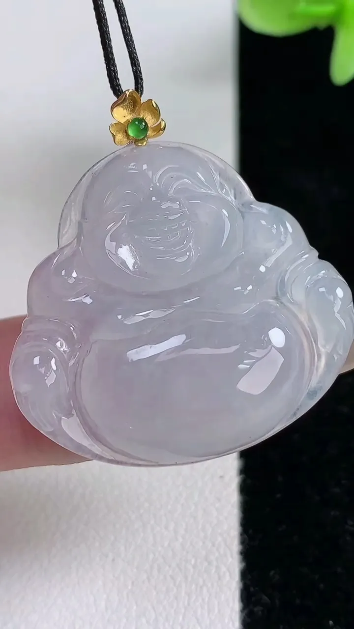 天然A货翡翠种白冰佛公吊坠，尺寸28.6-31.2-5，重量:7.45g
12月13日