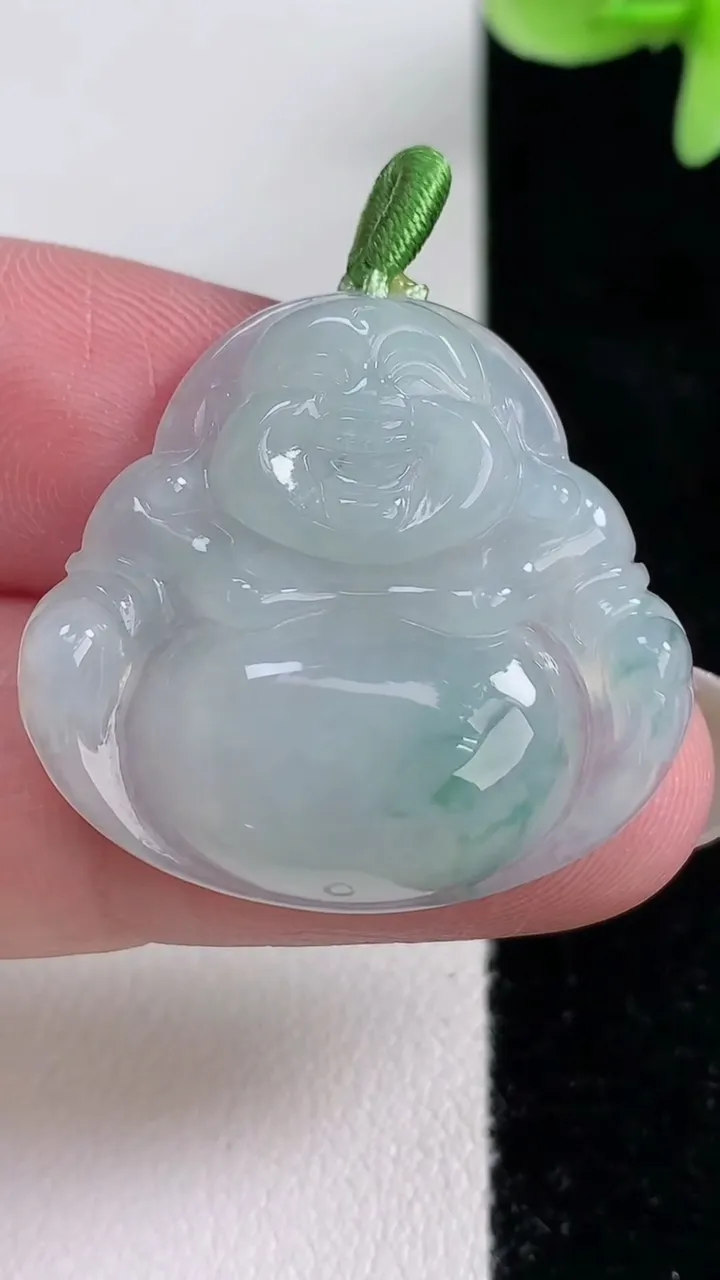 天然A货翡翠飘花佛公吊坠，尺寸27-29.2-5，重量:6.40g
12月13日