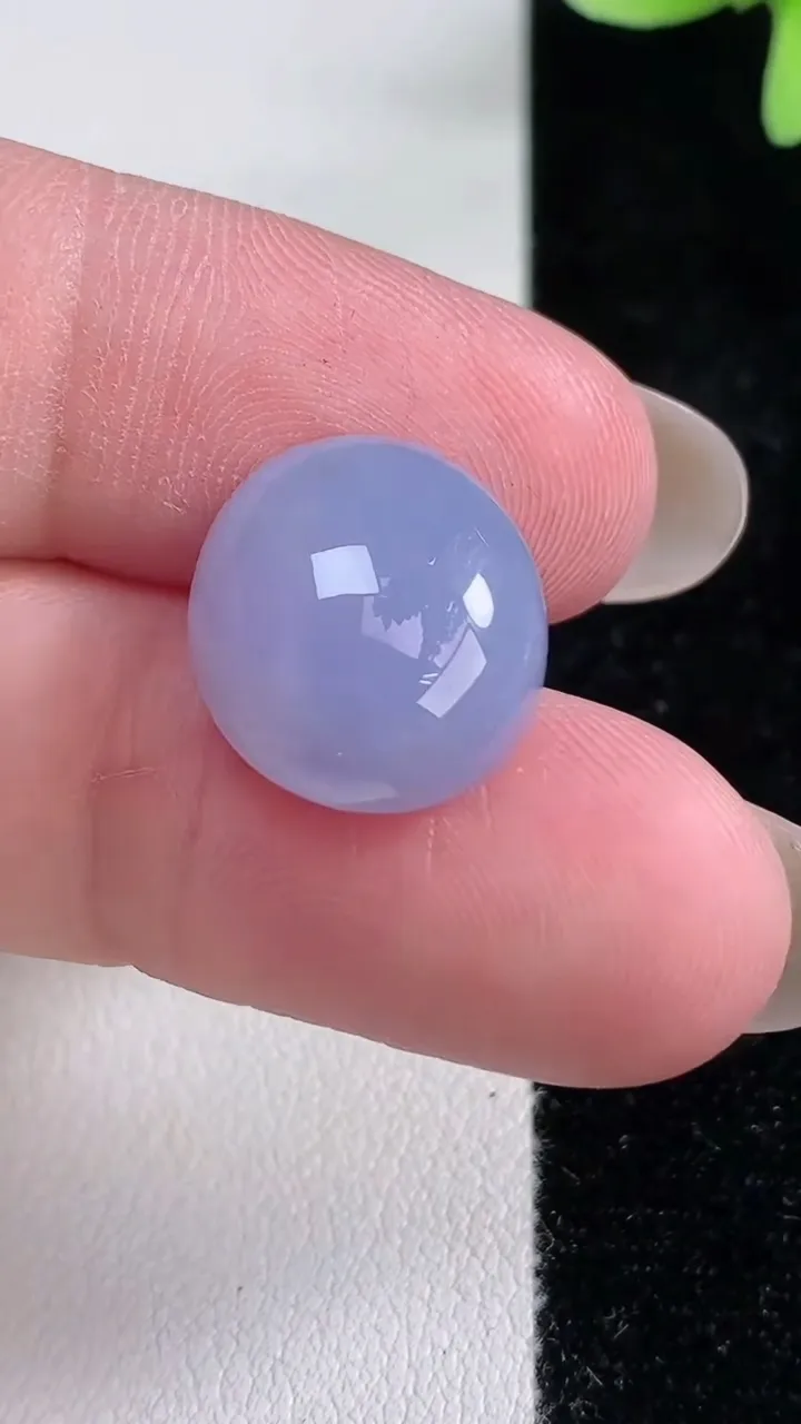 天然A货翡翠紫罗兰蛋面镶嵌件，尺寸15.4-13.6-7.4，重量:2.88g
12月14日