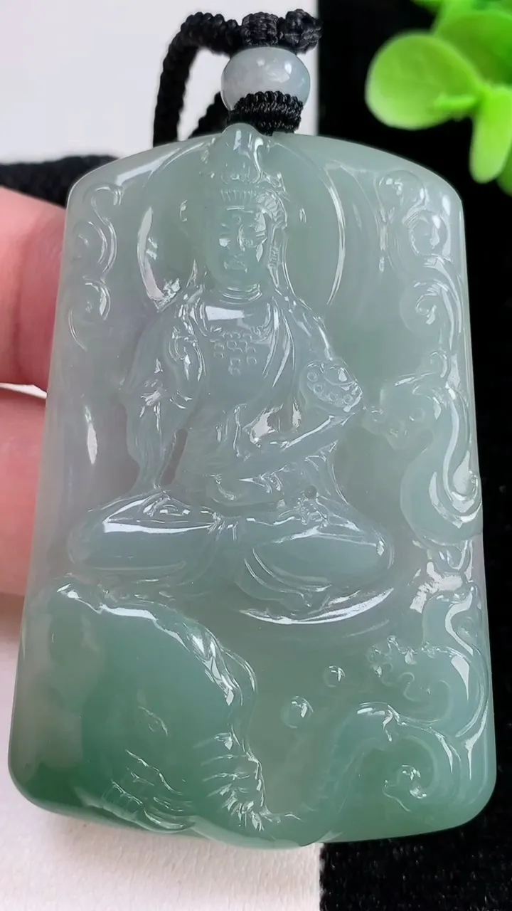 天然A货翡翠普贤菩萨吊坠，尺寸60-41.3-4.8，重量:34.13g
12月14日