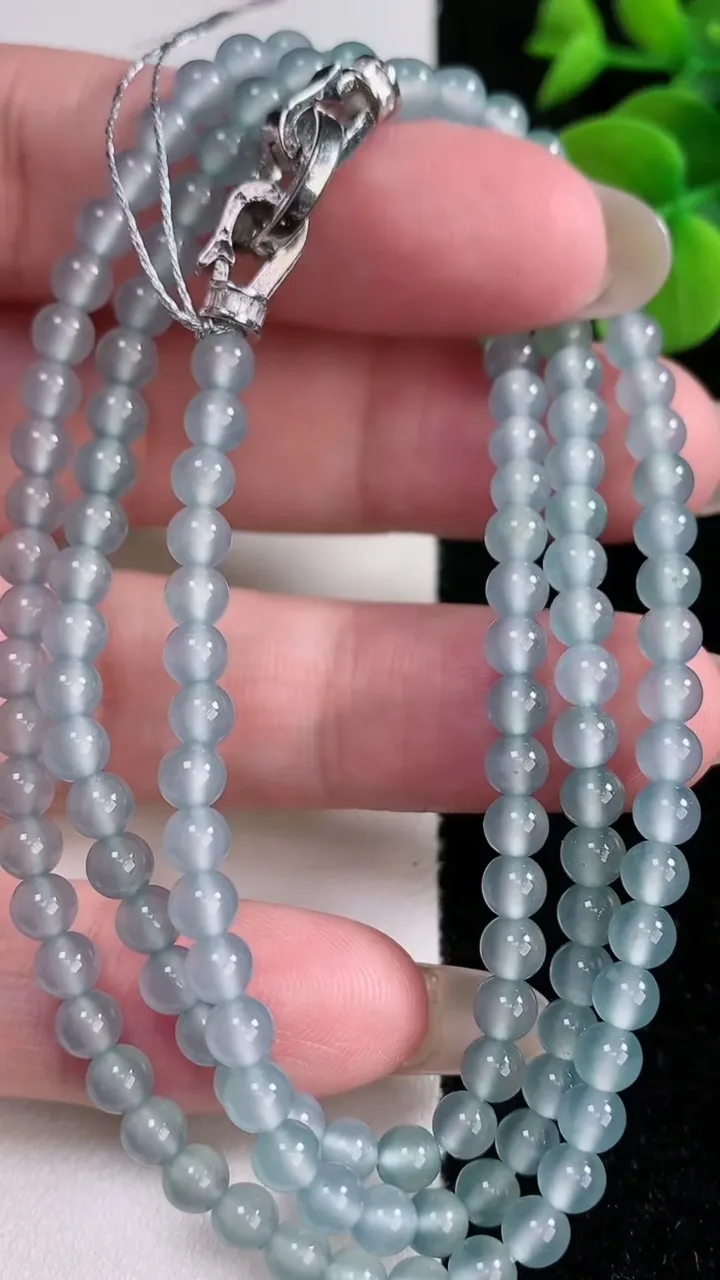 天然A货翡翠种蓝水小米珠项链，尺寸4-138颗，重量:21.30g12月14日
工厂直销收藏佳品,种