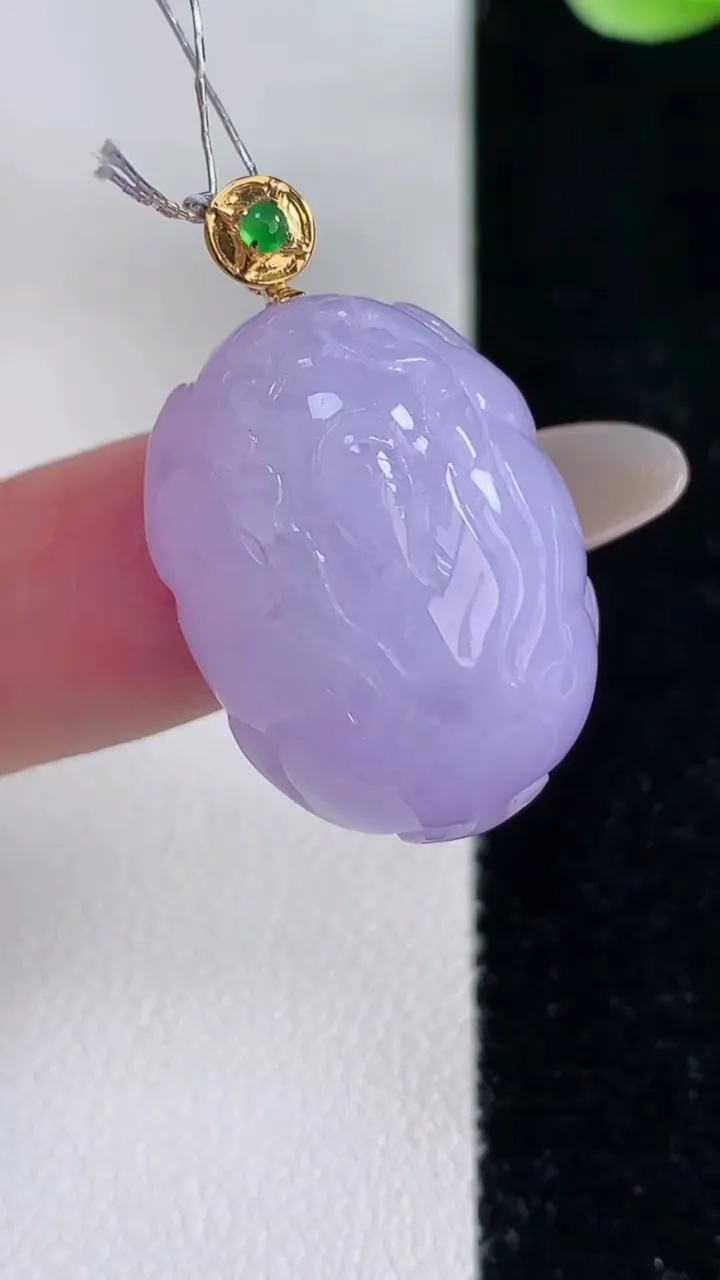 天然A货翡翠18K金紫罗兰貔貅吊坠，尺寸24.5-17.6-10.2，重量:9.01g
12月14日
