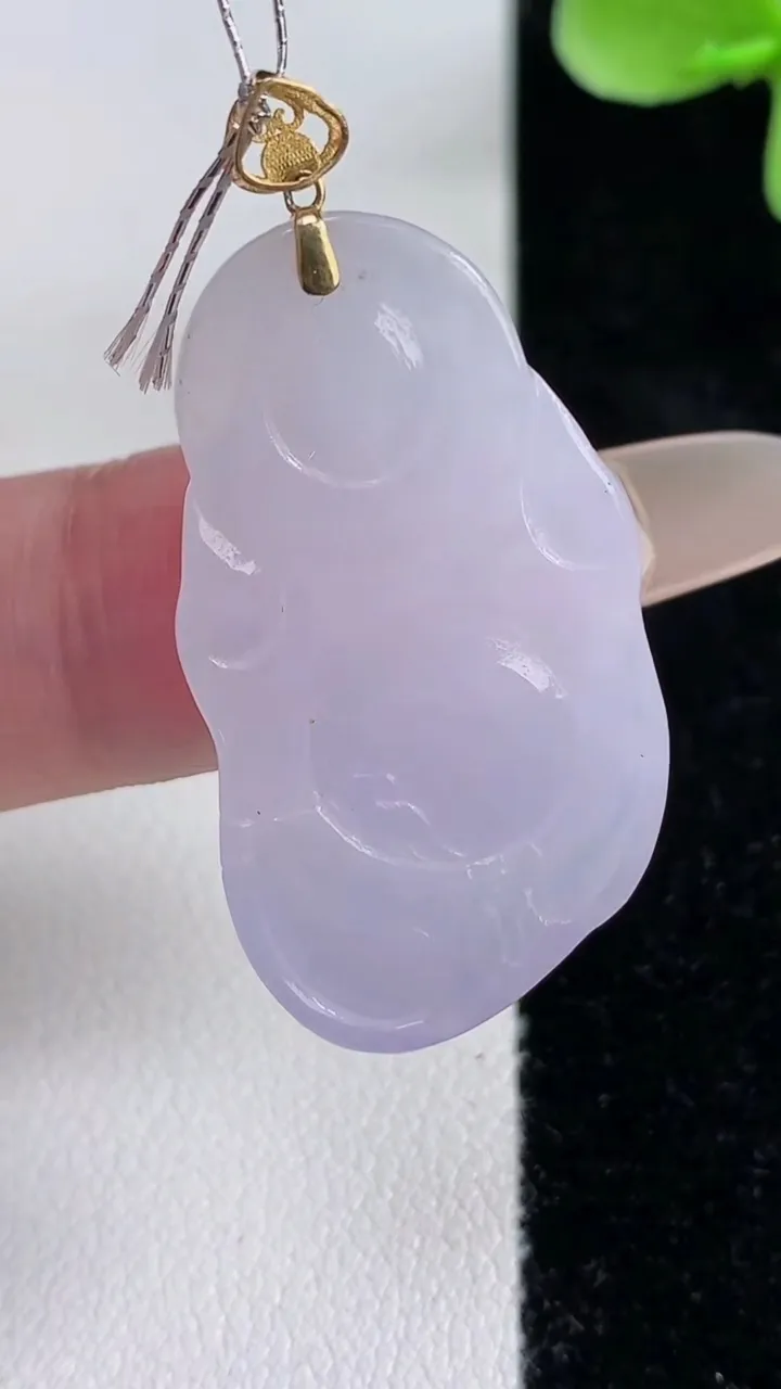 天然A货翡翠18K金紫罗兰布袋佛吊坠，尺寸34.2-18.8-5.2，重量:6.47g
12月14日