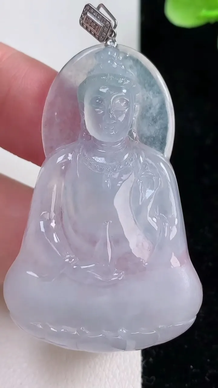 天然A货翡翠种紫罗兰观音菩萨吊坠，尺寸49.8-32-5，重量:15.96g
12月14日