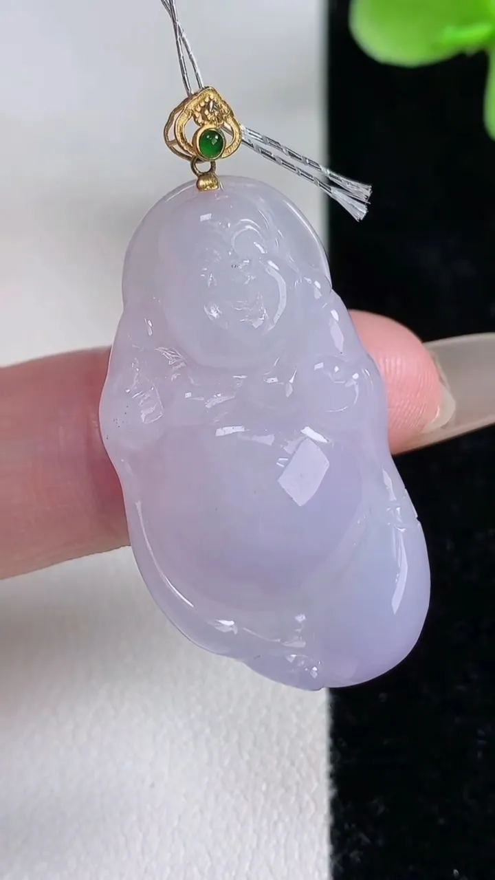 天然A货翡翠18K金紫罗兰布袋佛吊坠，尺寸34.2-18.8-5.2，重量:6.47g
12月14日