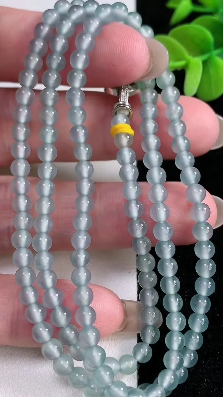 天然A货翡翠种蓝水小米珠项链，尺寸4-138颗，重量:20.64g12月14日
工厂直销收藏佳品,种