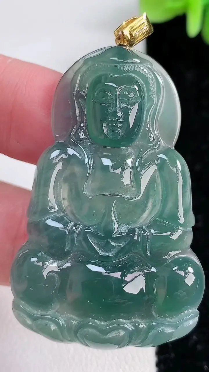 天然A货翡翠18K金蓝水金枝玉叶 叶子吊坠，尺寸47.6-30.4-5.3，重:13.48g
12月