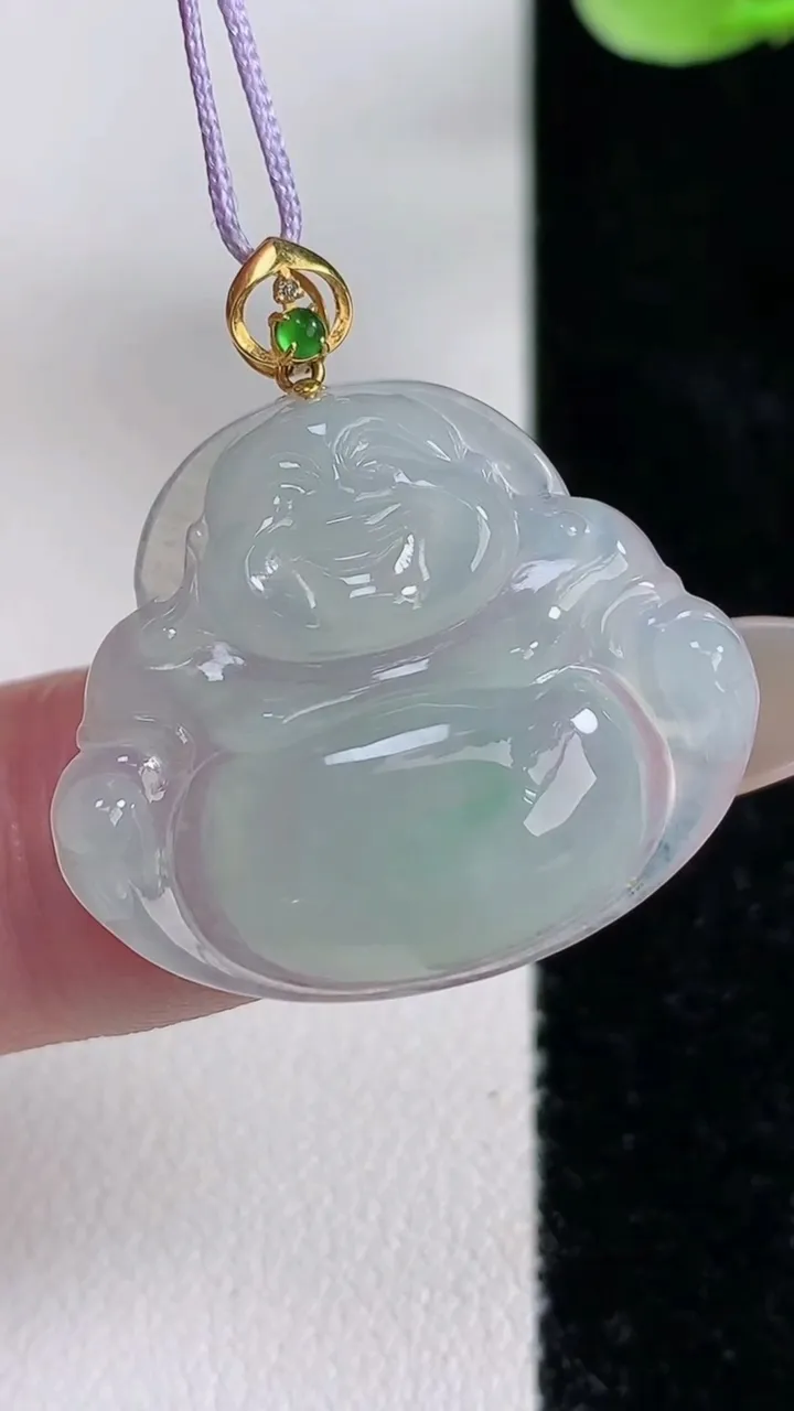 天然A货翡翠佛公吊坠，尺寸21.9-26-4.2，重量:4.12g
12月14日