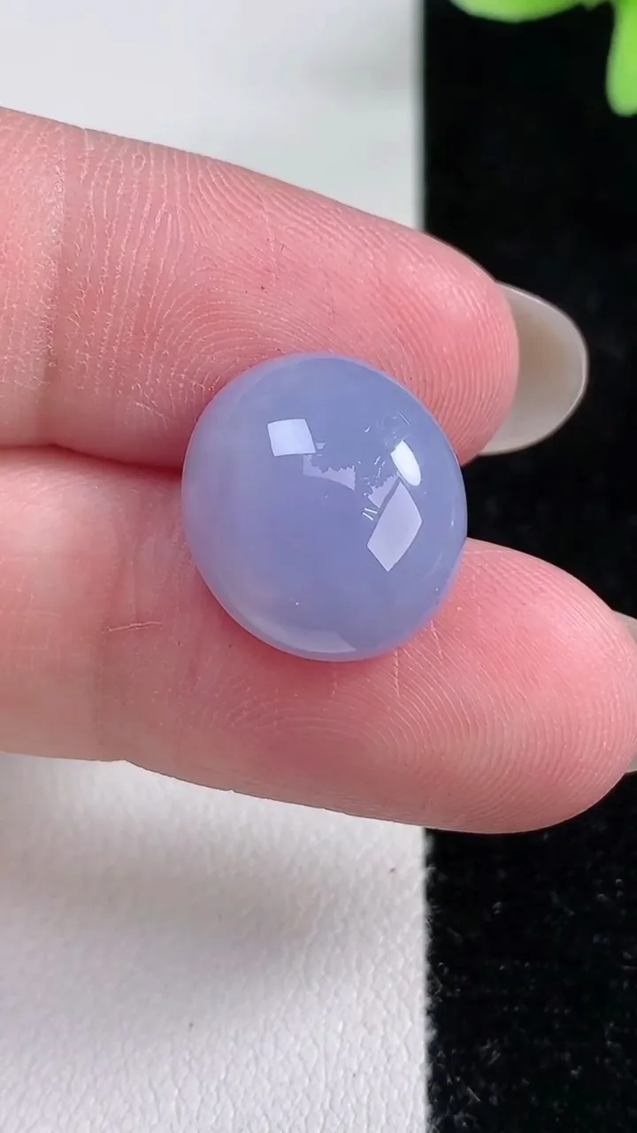 天然A货翡翠紫罗兰蛋面镶嵌件，尺寸15.4-13.6-7.4，重量:2.88g
12月14日
