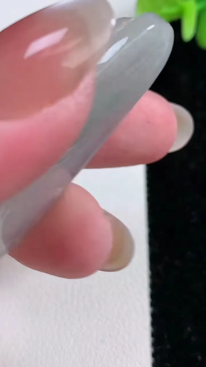 天然A货翡翠阿弥陀佛吊坠，尺寸51-23-5.5，重:12.64g
12月14日