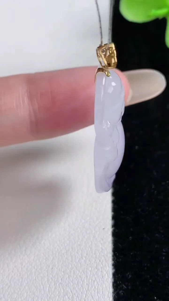 天然A货翡翠18K金紫罗兰布袋佛吊坠，尺寸34.2-18.8-5.2，重量:6.47g
12月14日