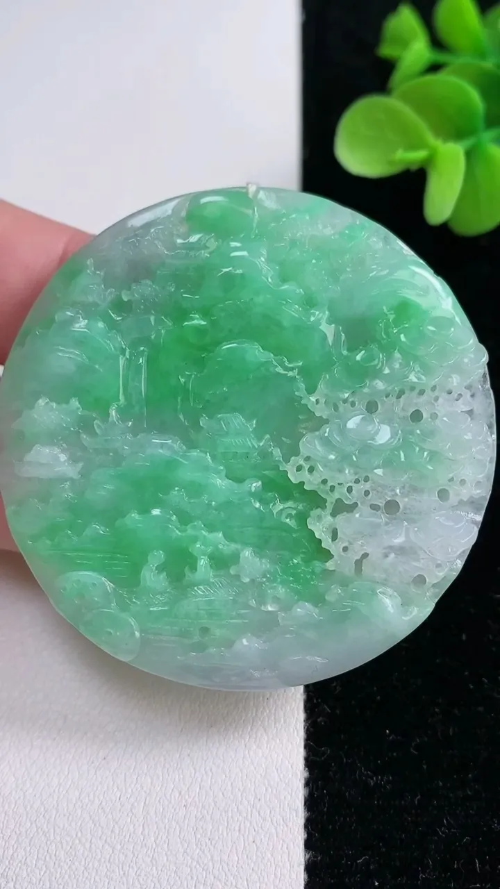 天然A货翡翠山水牌吊坠，尺寸22.5-4.5，重量:26.88g
12月14日