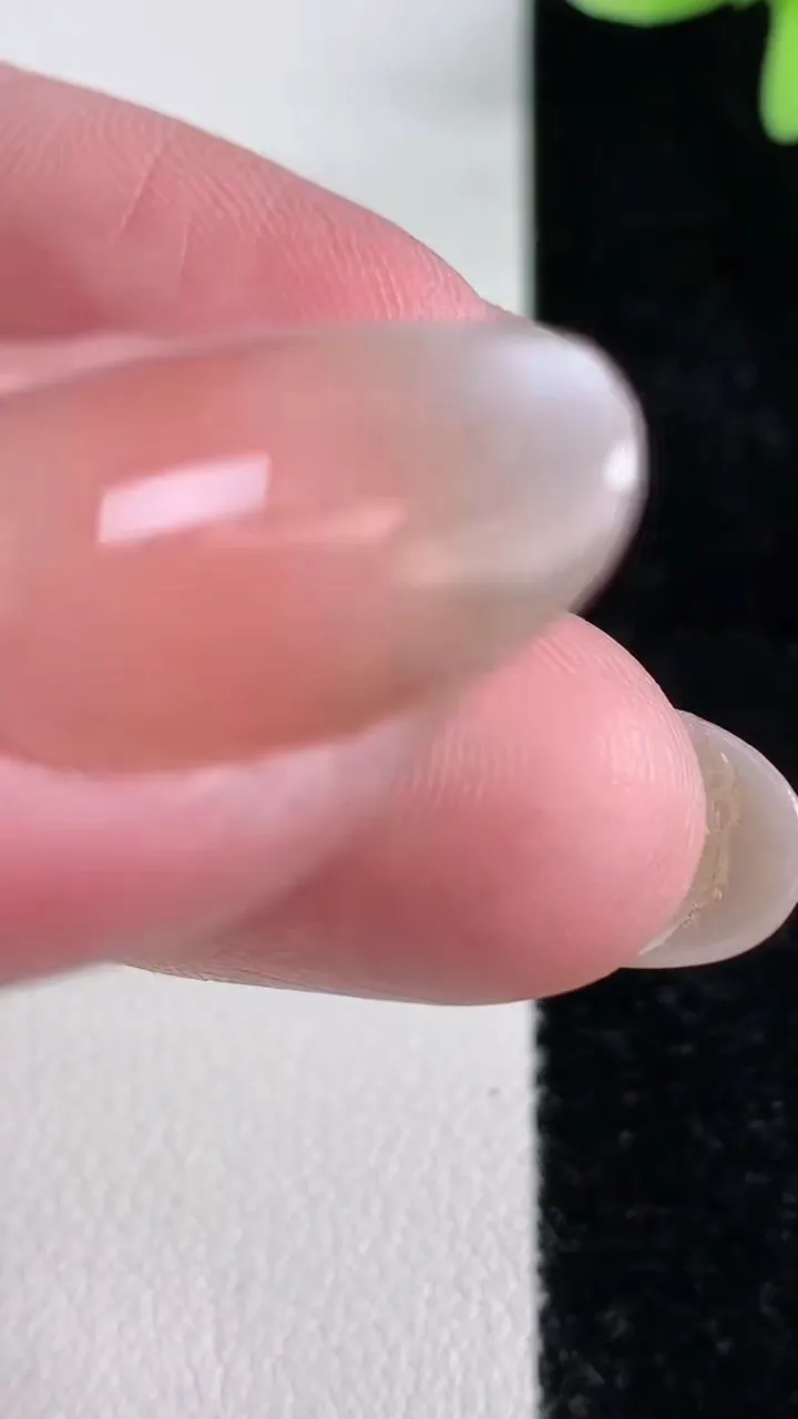 天然A货翡翠紫罗兰蛋面镶嵌件，尺寸15.4-13.6-7.4，重量:2.88g
12月14日