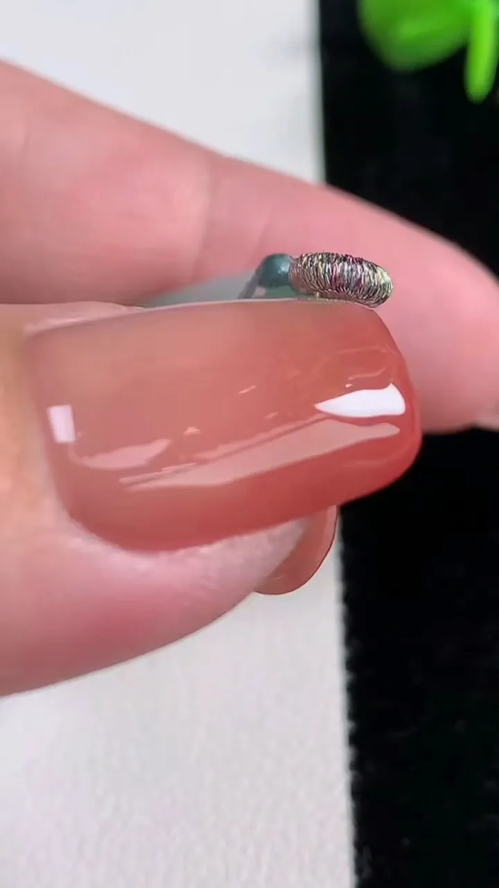 天然A货翡翠母子平安扣吊坠，尺寸24.3-2.9，重量:3.45g
12月15日