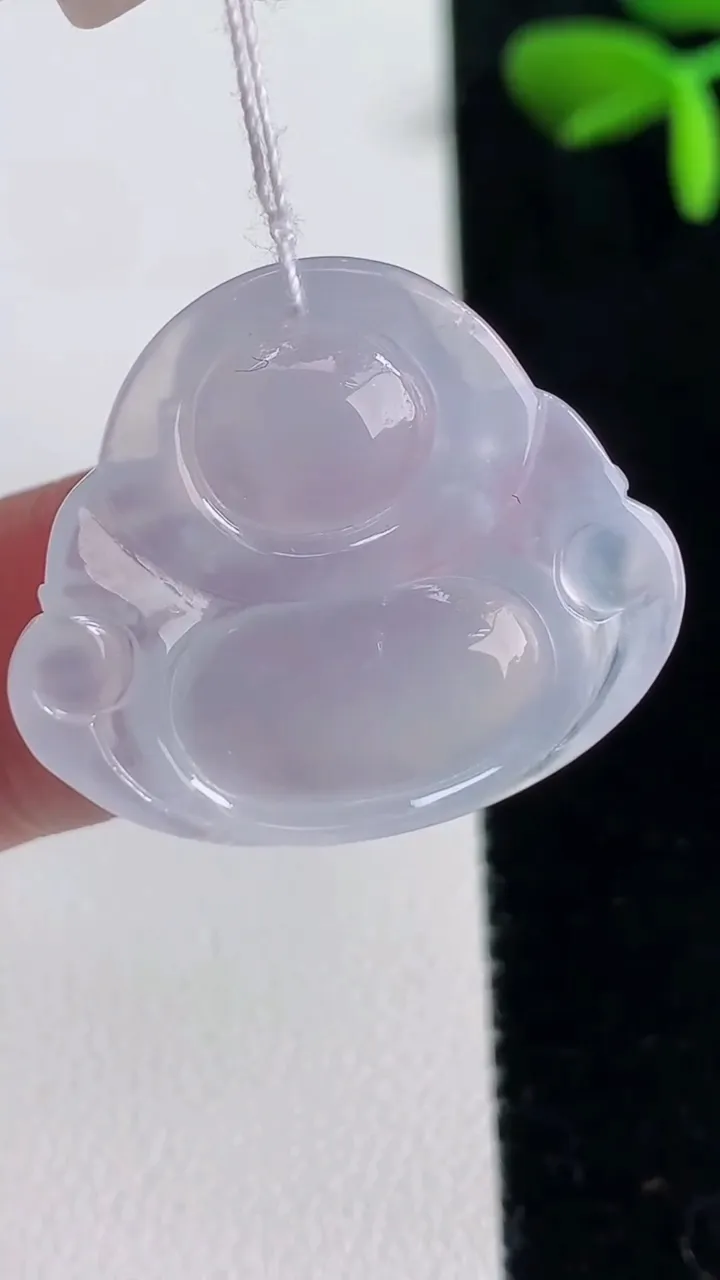 天然A货翡翠佛公吊坠，尺寸22.6-26.6-5.3，重量:5.22g
12月16日