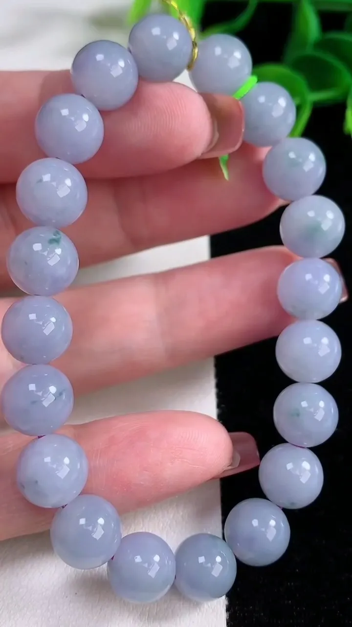 天然A货翡翠紫罗兰圆珠手串，尺寸9.6-20颗，重量:30.81g12月16日
工厂直销收藏佳品,种