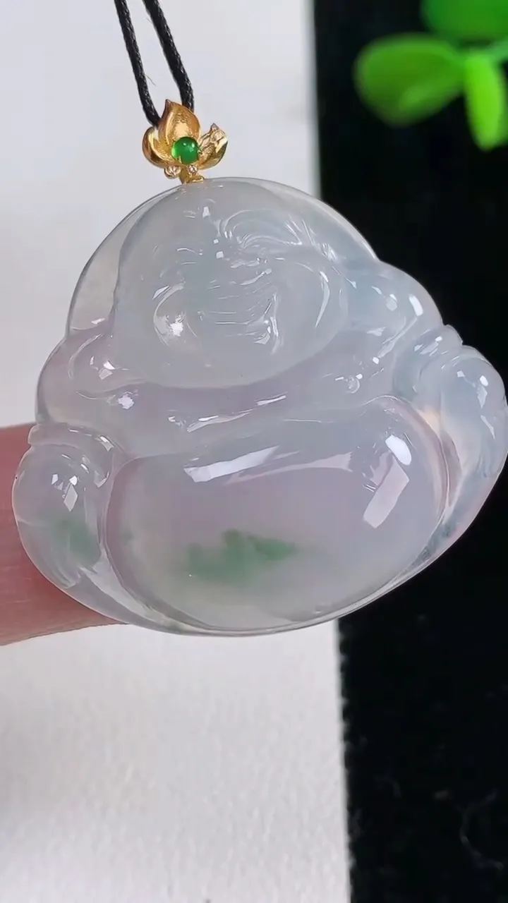 天然A货翡翠18K金飘花佛公吊坠，尺寸30-33-5.5，重量:8.74g
12月16日
