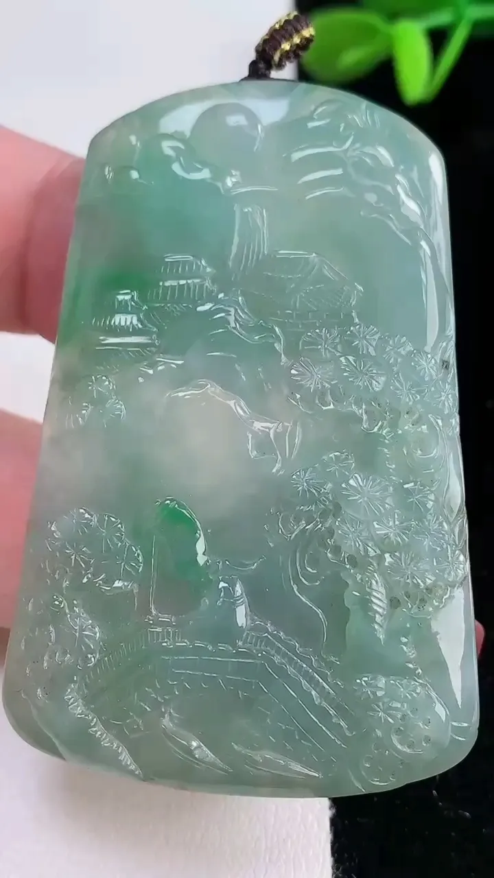 天然A货翡翠山水牌吊坠，尺寸58-38.4-6，重量:33.93g
12月16日