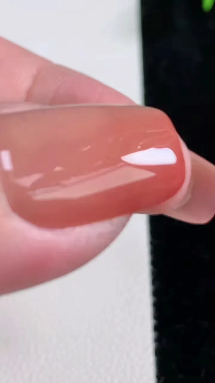 天然A货翡翠如意头吊坠，尺寸239-23.5-4，重量:4.42g
12月16日