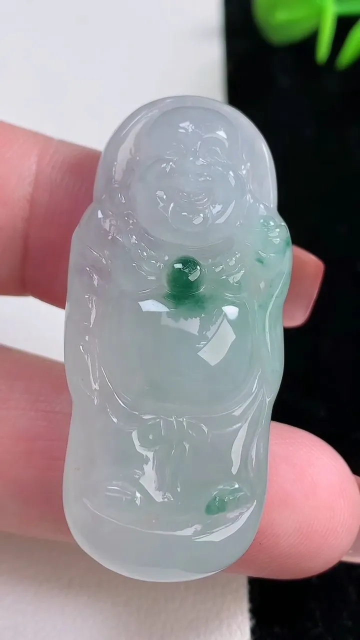 天然A货翡翠冰种飘花站佛 佛公吊坠，尺寸46.6-21-8.7，重量:16.82g
12月16日