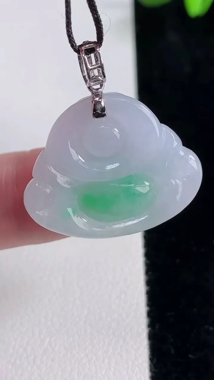 天然A货翡翠佛公吊坠，尺寸20.2-25-8.4，重量:7.23g
12月16日